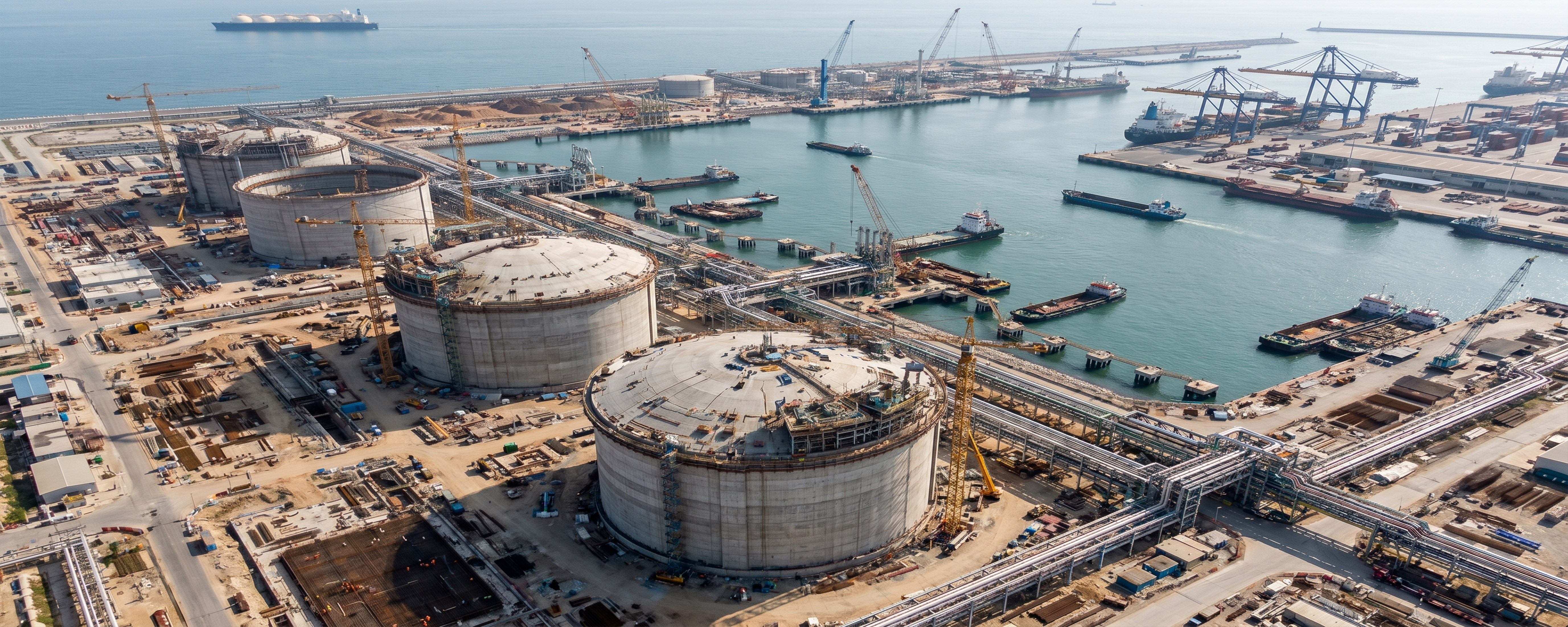 Developing LNG Infrastructure Projects